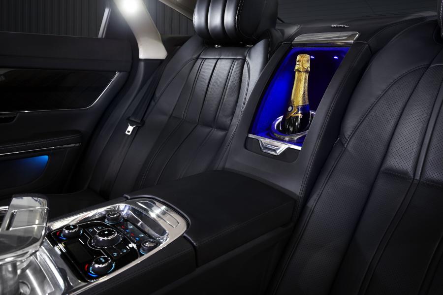  Jaguar XJ Ultimate 2012 года  (фото 35 из 54)
